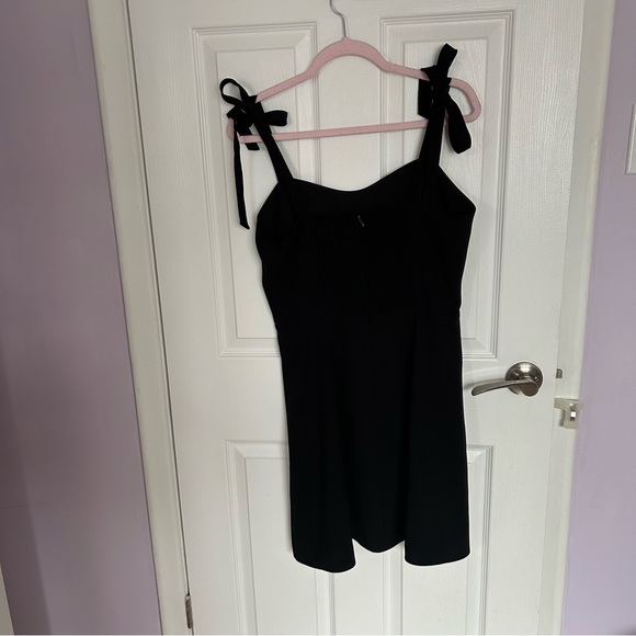 Aritzia Sunday Best Weller dress in size 10 - Picture 8 of 10
